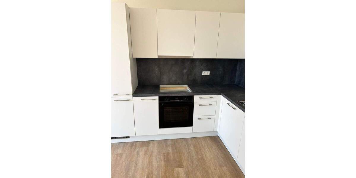 Etagenwohnung Frankfurt am Main Schwanheim - 4 Zimmer, 120 m&sup2;, 1.949&euro; | Angebot:25695790