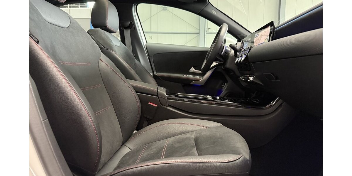 Mercedes-Benz A 250 4M Limousine AMG DISTRON.-AHK-PANO-KEYLESS 9.745 km 38.499 &euro; Groß-Umstadt 64823