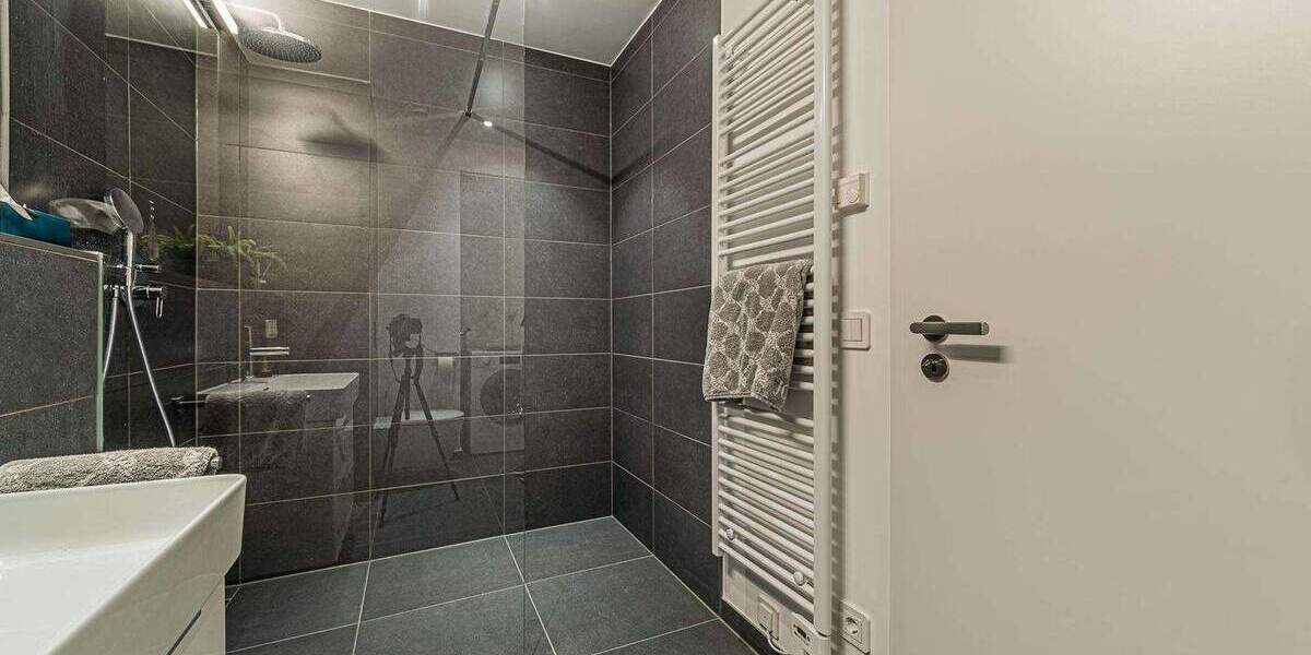 Etagenwohnung Frankfurt am Main Gallus - 2 Zimmer, 62 m&sup2;, 2.540&euro; | Angebot:25661859