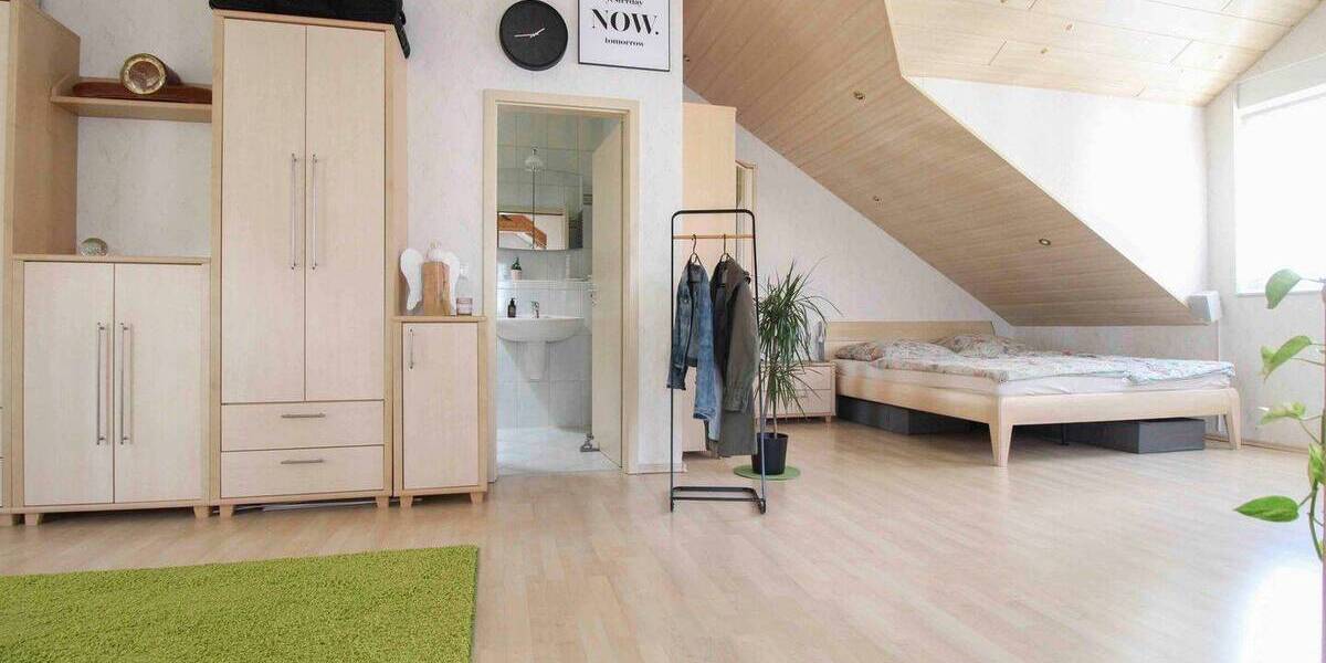 Einfamilienhaus Frankfurt am Main Rödelheim - 6 Zimmer, 175 m&sup2;, 799.000&euro; | Angebot:25986496