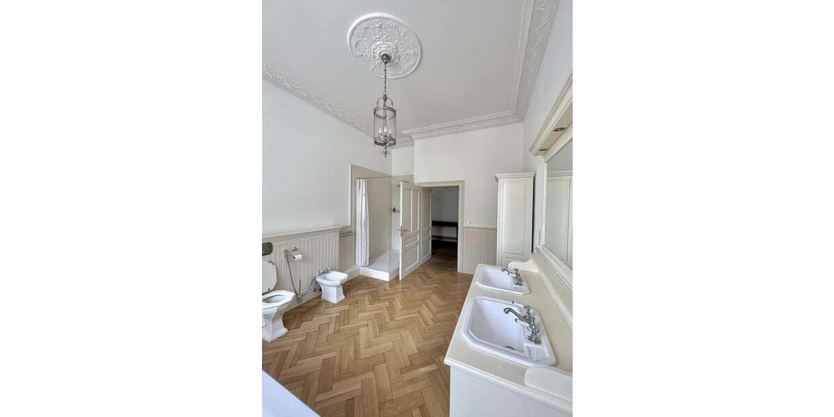 Etagenwohnung Frankfurt am Main Sachsenhausen - 4 Zimmer, 180 m&sup2;, 4.500&euro; | Angebot:25307987