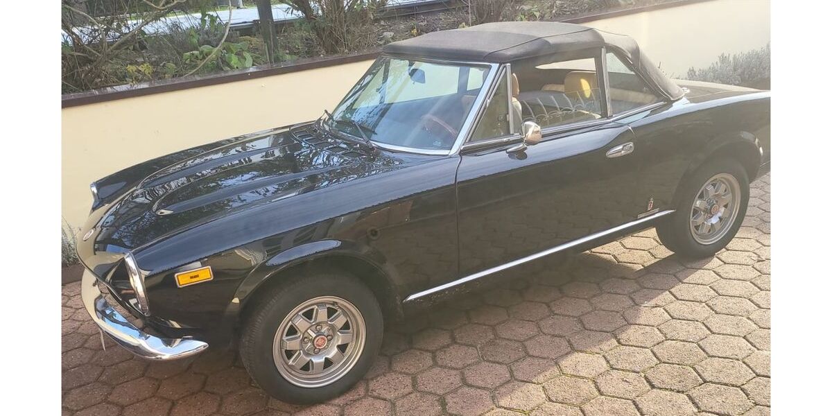 Fiat 124 Spider 237.000 km 16.500 &euro; Hanau 63456