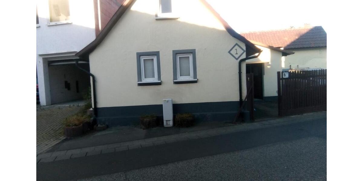 Einfamilienhaus Friedberg (Hessen) - 4 Zimmer, 90 m&sup2;, 160.000&euro; | Angebot:26580516