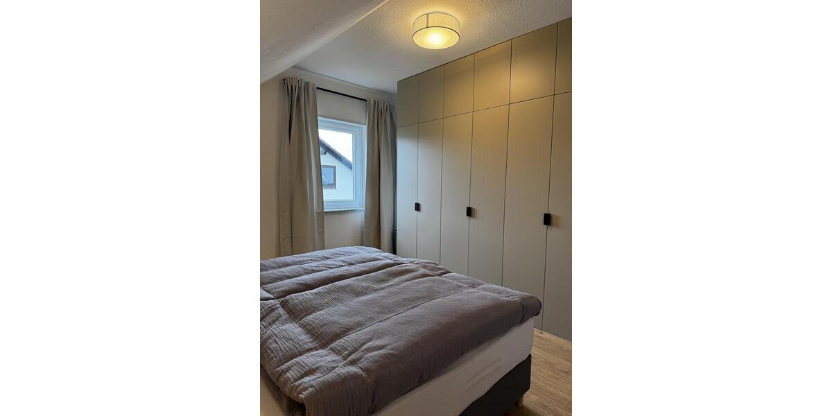 Dachgeschoßwohnung Aschaffenburg Damm - 2 Zimmer, 67 m&sup2;, 1.330&euro; | Angebot:26343868