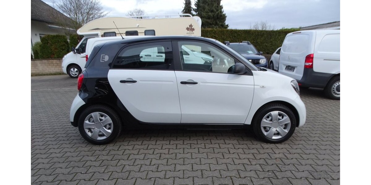 Smart ForFour electric drive EQ Klima, Tempomat, Sitzhei 80.600 km 6.890 &euro; Rodgau 63110