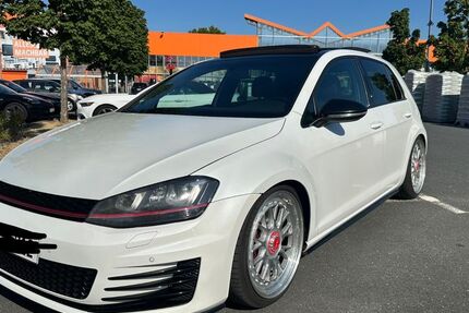 VW Golf 110.000 km 12.800 &euro; Dreieich 63303