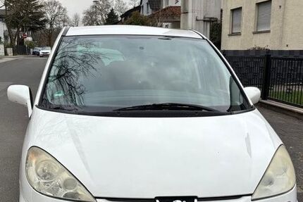 Peugeot 807 220.000 km 850 &euro; Offenbach 63069