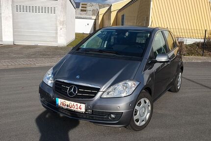 Mercedes-Benz A 180 128.066 km 6.250 &euro; Kronberg 61476