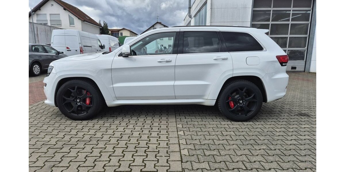 Jeep Grand Cherokee 6.4 V8 HEMI SRT 8-Gang Automatik 250.000 km 17.990 &euro; Rodgau 63110