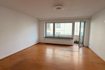 Wohnung Bad Homburg vor der Höhe Berliner Siedlung/Gartenfeld - 3 Zimmer, 78 m&sup2;, 1.220&euro; | Angebot:25722468