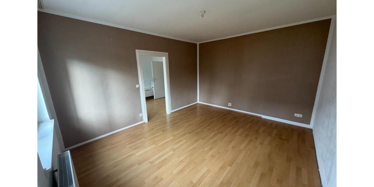 Hochparterre Frankfurt am Main Eschersheim - 4 Zimmer, 81 m&sup2;, 450.000&euro; | Angebot:25234922