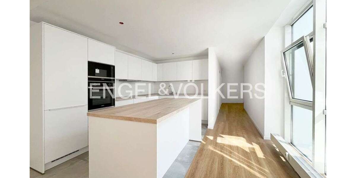 Etagenwohnung Frankfurt am Main Innenstadt - 3 Zimmer, 122 m&sup2;, 2.000&euro; | Angebot:24728881