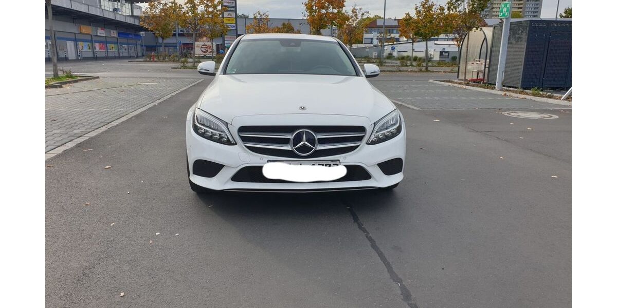 Mercedes-Benz C 220 152.000 km 21.350 &euro; Offenbach am Main 63069