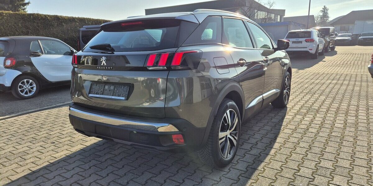 Peugeot 3008 1,2l Allure Navi, Rückfahrkamera, Parktronic 62.852 km 14.990 &euro; Rodgau 63110