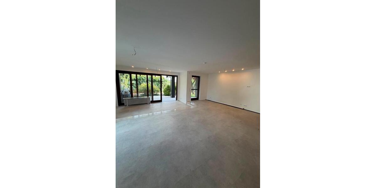 Erdgeschoßwohnung Mühlheim am Main - 4 Zimmer, 142 m&sup2;, 2.500&euro; | Angebot:27586324