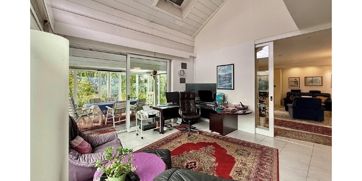 Wie im eigenen Haus! Repräsentative Wohnung mit schönem Garten in Dreieich-Offenthal! - Maisonettenwohnung Dreieich | Angebot:23277471