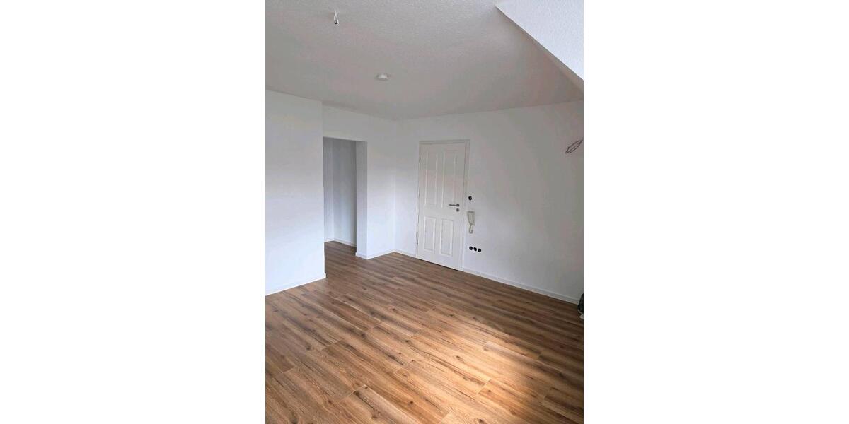 Dachgeschoßwohnung Aschaffenburg Österreicher Kolonie - 2 Zimmer, 63 m&sup2;, 950&euro; | Angebot:26221395