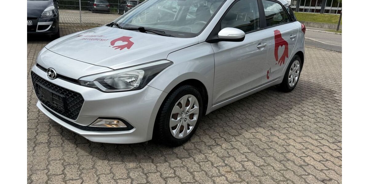 Hyundai i20 124.123 km 5.799 &euro; Hanau 63452