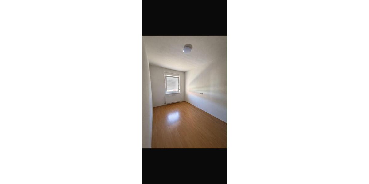 Erdgeschoßwohnung Bruchköbel - 3 Zimmer, 70 m&sup2;, 1.100&euro; | Angebot:27629535