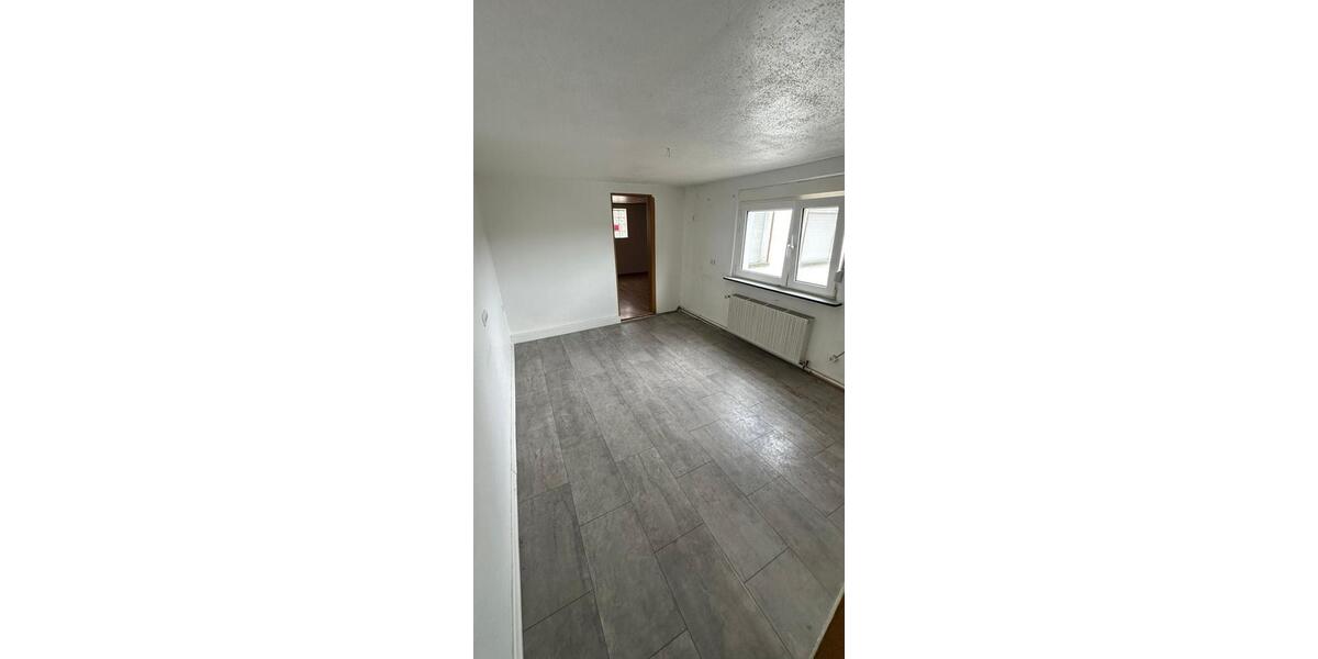 Etagenwohnung Kelsterbach - 4.5 Zimmer, 110 m&sup2;, 1.500&euro; | Angebot:27628761