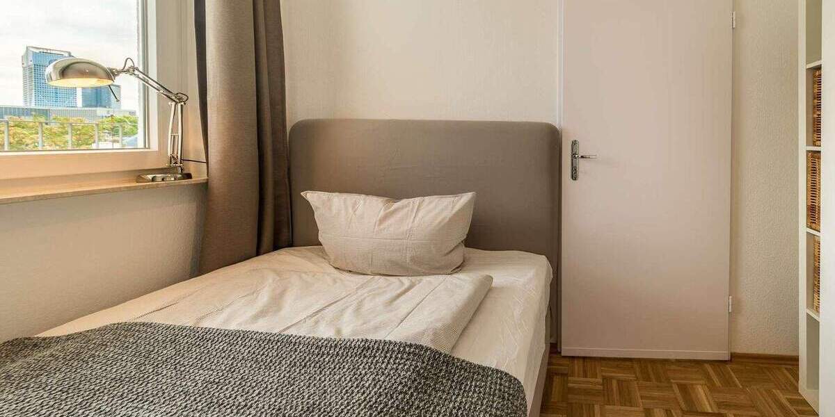 Etagenwohnung Frankfurt am Main Westend-Süd - 2 Zimmer, 45 m&sup2;, 1.820&euro; | Angebot:25663717