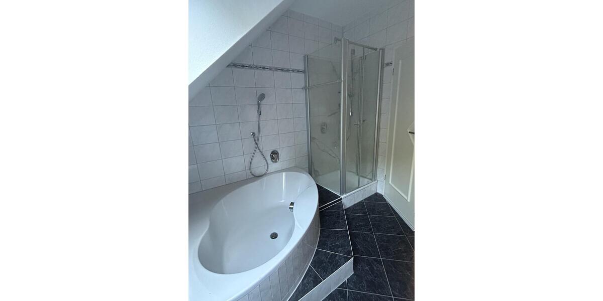 Maisonettenwohnung Hösbach - 3.5 Zimmer, 130 m&sup2;, 1.640&euro; | Angebot:25281057