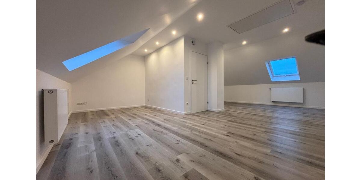 Reihenhaus Frankfurt am Main Bonames - 4.5 Zimmer, 138 m&sup2;, 2.000&euro; | Angebot:25429521