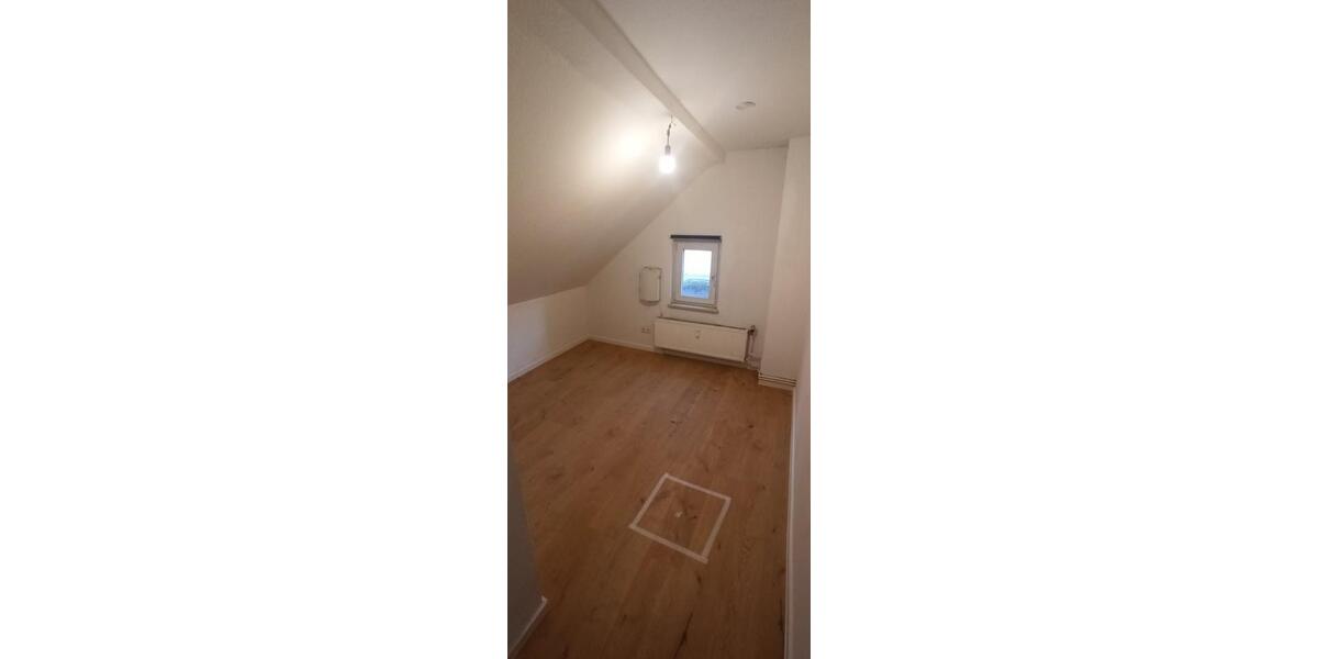 Dachgeschoßwohnung Neu-Isenburg Isenburg - 3.5 Zimmer, 60 m&sup2;, 800&euro; | Angebot:25293332