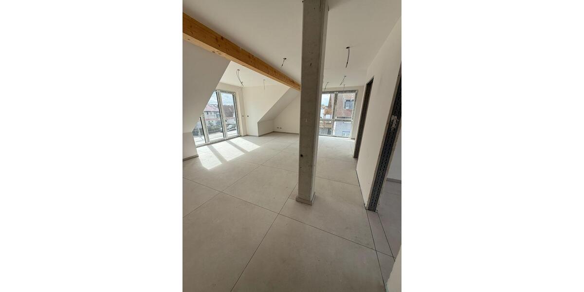 Dachgeschoßwohnung Schaafheim - 2 Zimmer, 75 m&sup2;, 1.400&euro; | Angebot:26002243