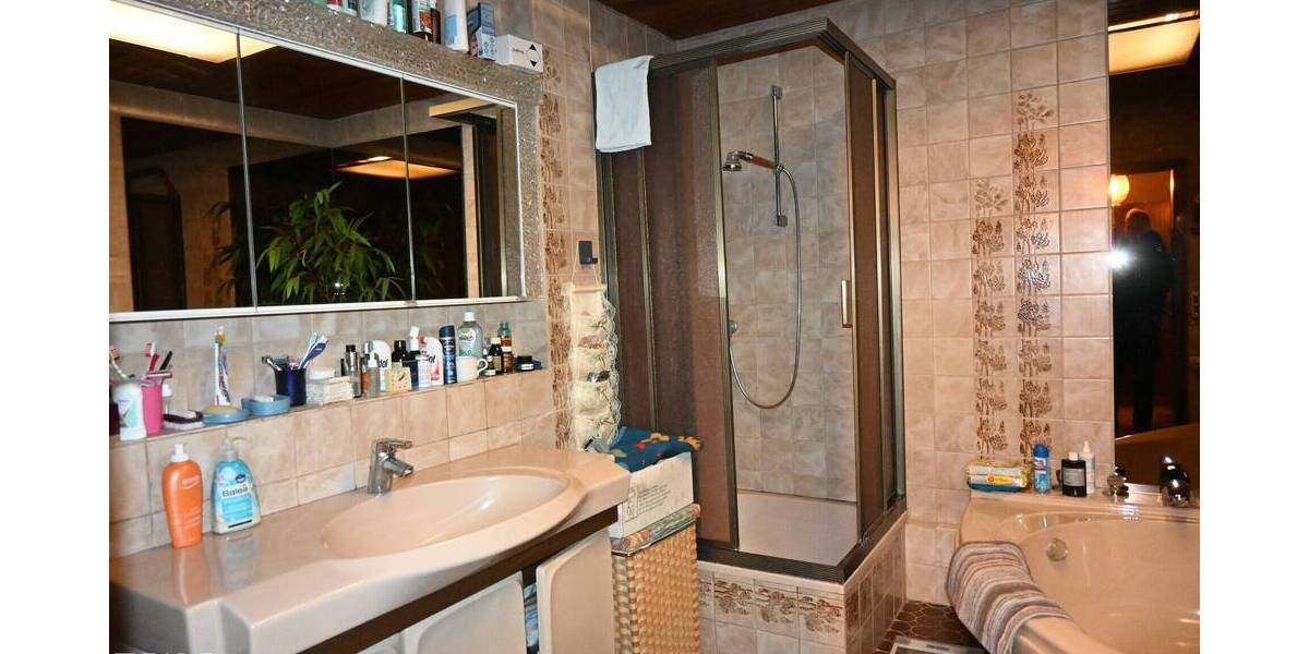 Etagenwohnung Aschaffenburg / Schweinheim Schweinheim - 4 Zimmer, 120 m&sup2;, 498.000&euro; | Angebot:25677969