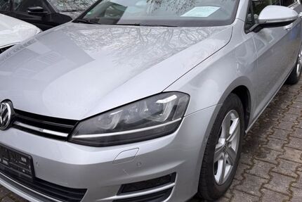 VW Golf 229.400 km 9.300 &euro; Frankfurt am Main 60528