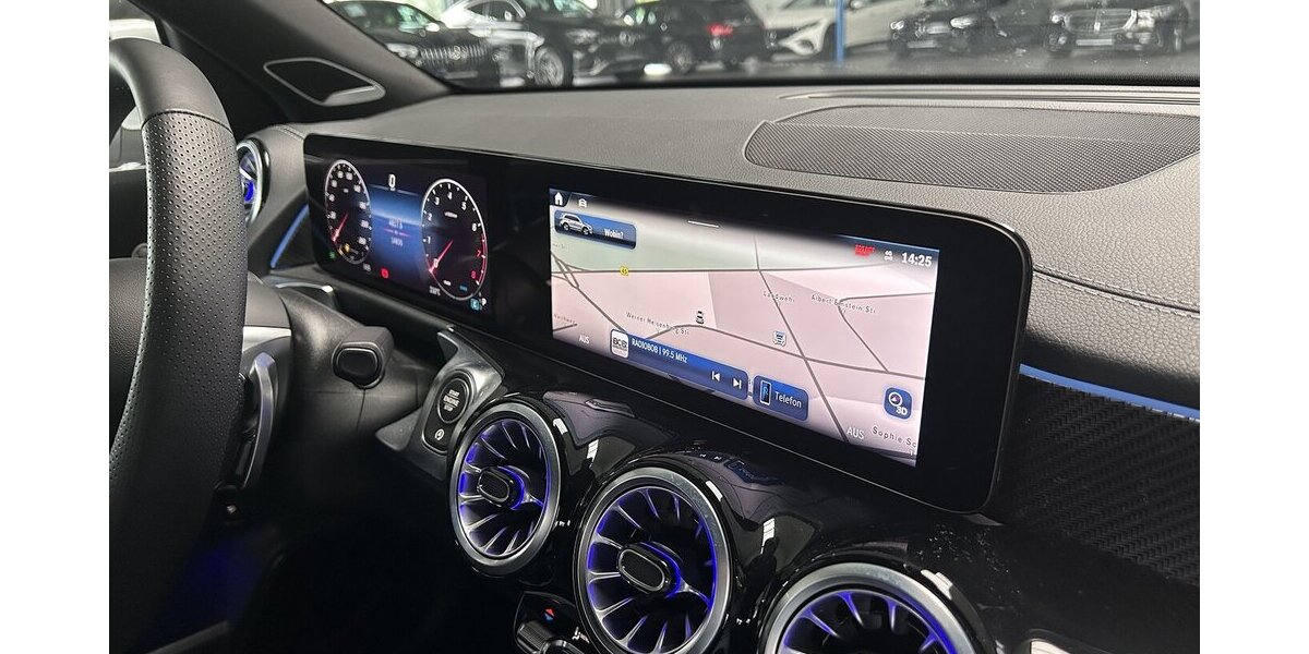 Mercedes-Benz GLB 250 4M AMG PREMIUM DISTRONIC- BURMESTER-360° 14.836 km 50.489 &euro; Groß-Umstadt 64823