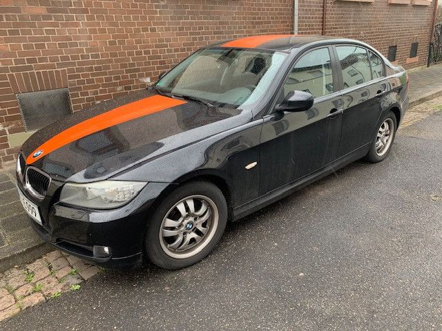 BMW 318 120.000 km 6.250 &euro; Hanau 63457