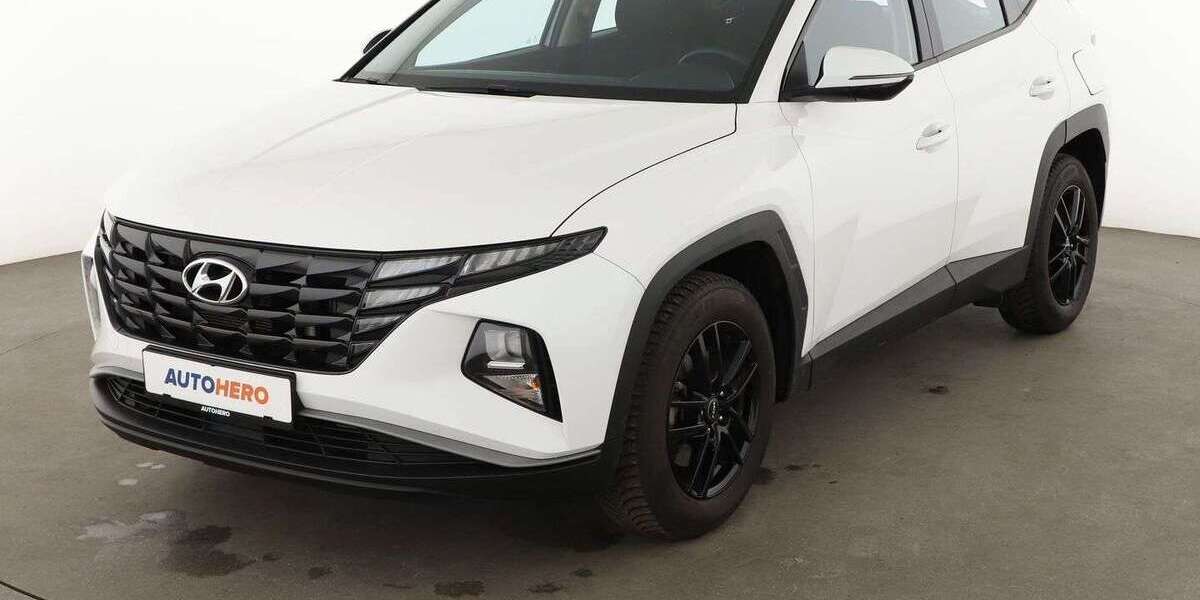 Hyundai TUCSON 11.389 km 22.600 &euro; Frankfurt am Main 65936