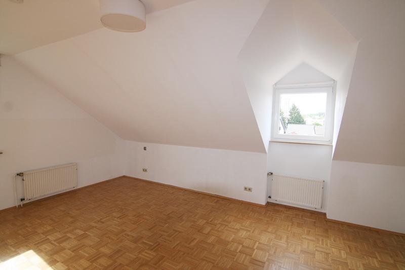 Etagenwohnung Maintal - 2 Zimmer, 70 m&sup2;, 790&euro; | Angebot:25266788