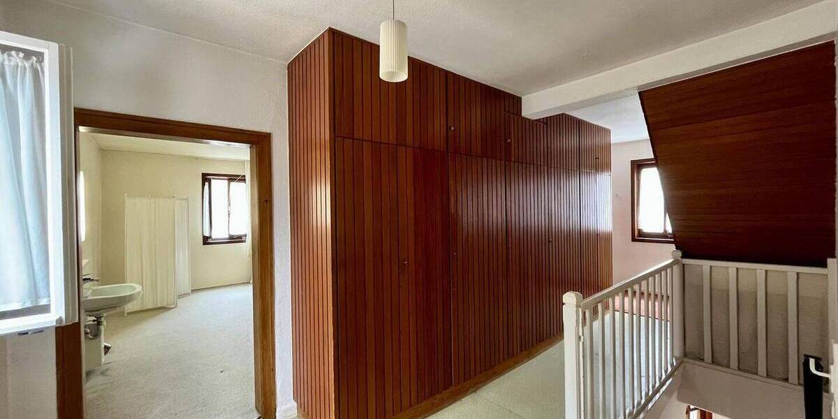 Einfamilienhaus Büdingen Eckartshausen - 7 Zimmer, 131 m&sup2;, 128.000&euro; | Angebot:26891506
