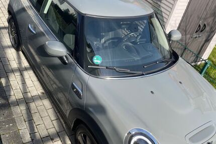 Mini Cooper SE 43.120 km 16.541 &euro; Bad Vilbel 61118