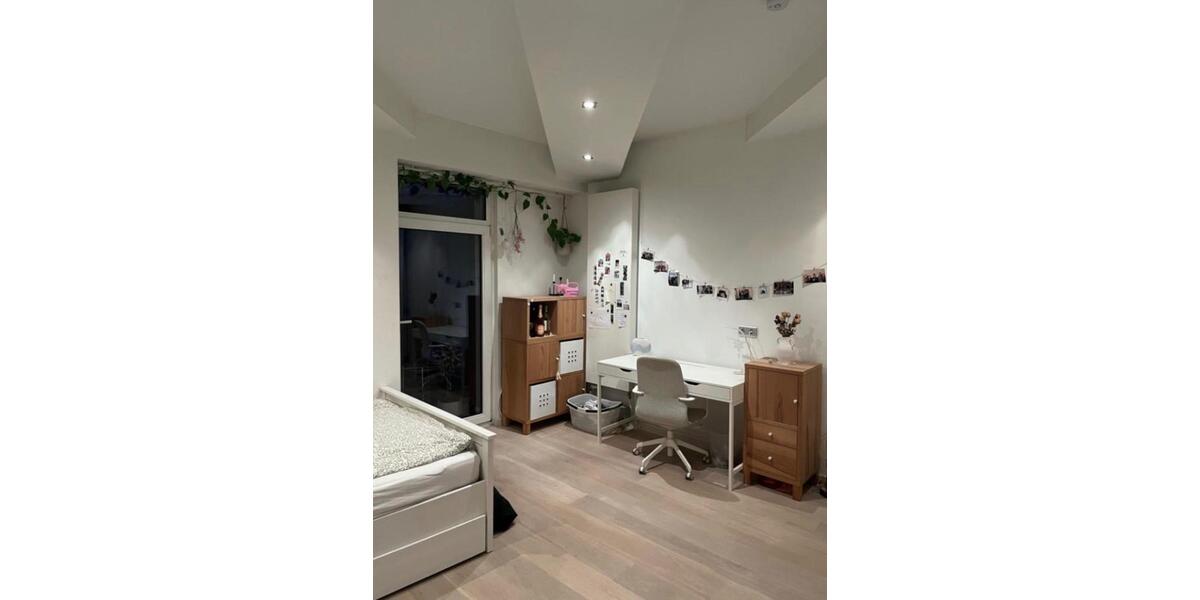 Etagenwohnung Frankfurt am Main Niederrad - 1 Zimmer, 18 m&sup2;, 760&euro; | Angebot:24745732