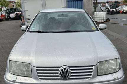 VW Bora 244.333 km 500 &euro; Offenbach 63069