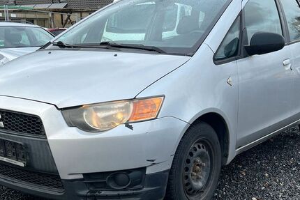 Mitsubishi Colt 143.852 km 2.990 &euro; Frankfurt 65933