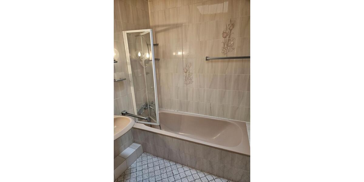Dachgeschoßwohnung Rödermark - 3 Zimmer, 92 m&sup2;, 265.000&euro; | Angebot:26640701