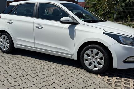 Hyundai i20 1.605.698 km 5.199 &euro; Hanau 63452