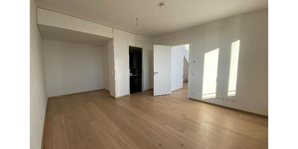Etagenwohnung Frankfurt am Main Bockenheim - 3 Zimmer, 169 m&sup2;, 3.600&euro; | Angebot:25788537