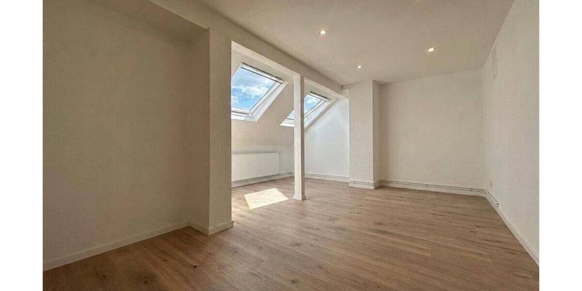 Etagenwohnung Offenbach am Main Hafen - 4 Zimmer, 87 m&sup2;, 1.250&euro; | Angebot:26862659