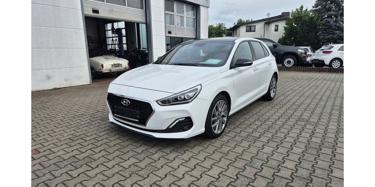Hyundai i30 Passion +, Rückfahrkamera, Carplay, Navi, Sitz 85.411 km 14.990 &euro; Rodgau 63110