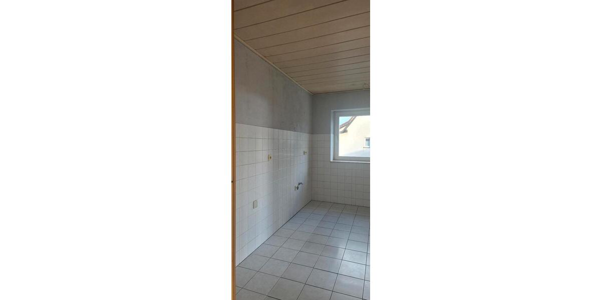 Erdgeschoßwohnung Hösbach - 3 Zimmer, 86 m&sup2;, 950&euro; | Angebot:25979883