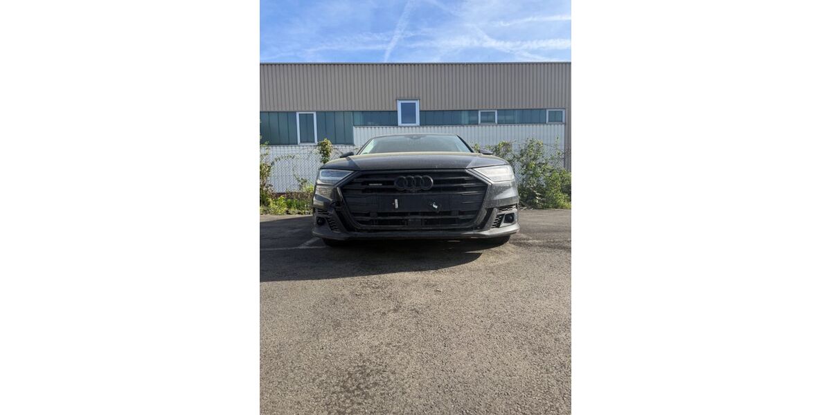 Audi A8 216.344 km 30.000 &euro; Offenbach am Main 63069