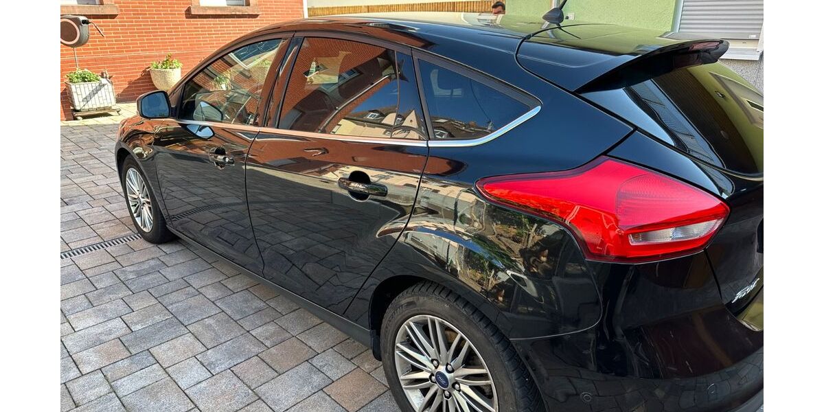 Ford Focus 89.190 km 8.200 &euro; Frankfurt am Main 65934