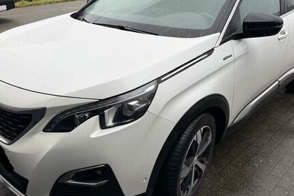 Peugeot 5008 180.000 km 15.999 &euro; Hanau 63457