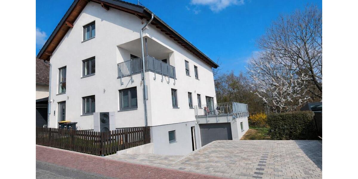 Etagenwohnung Friedrichsdorf - 3 Zimmer, 103 m&sup2;, 1.995&euro; | Angebot:26024517